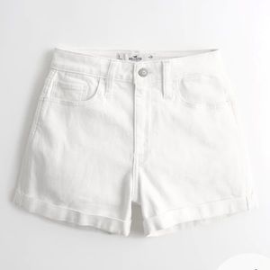 NWT Hollister Curvy High Rise Short